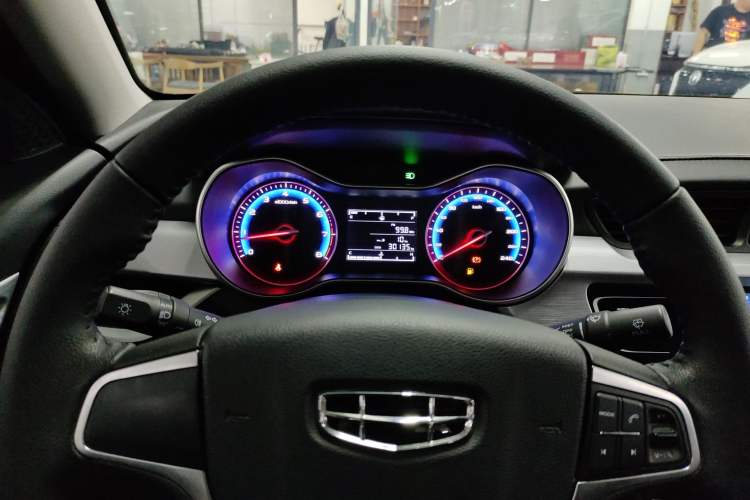 Used Geely Auto Vision 2019 Upgraded Model 1.5L Manual Luxury Version China VI Standard Instrument Cluster