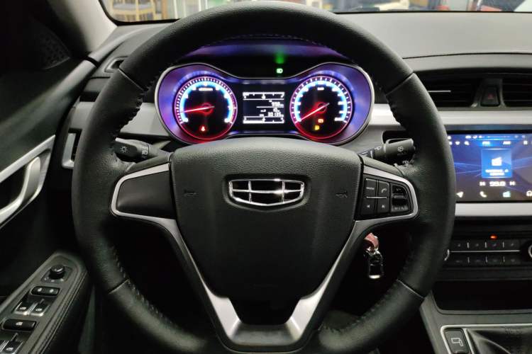 Used Geely Auto Vision 2019 Upgraded Model 1.5L Manual Luxury Version China VI Standard Steering Wheel