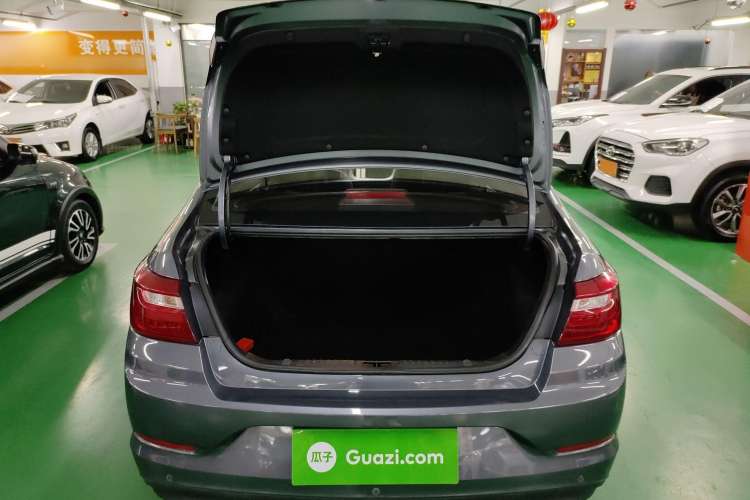 Used Geely Auto Vision 2019 Upgraded Model 1.5L Manual Luxury Version China VI Standard Trunk