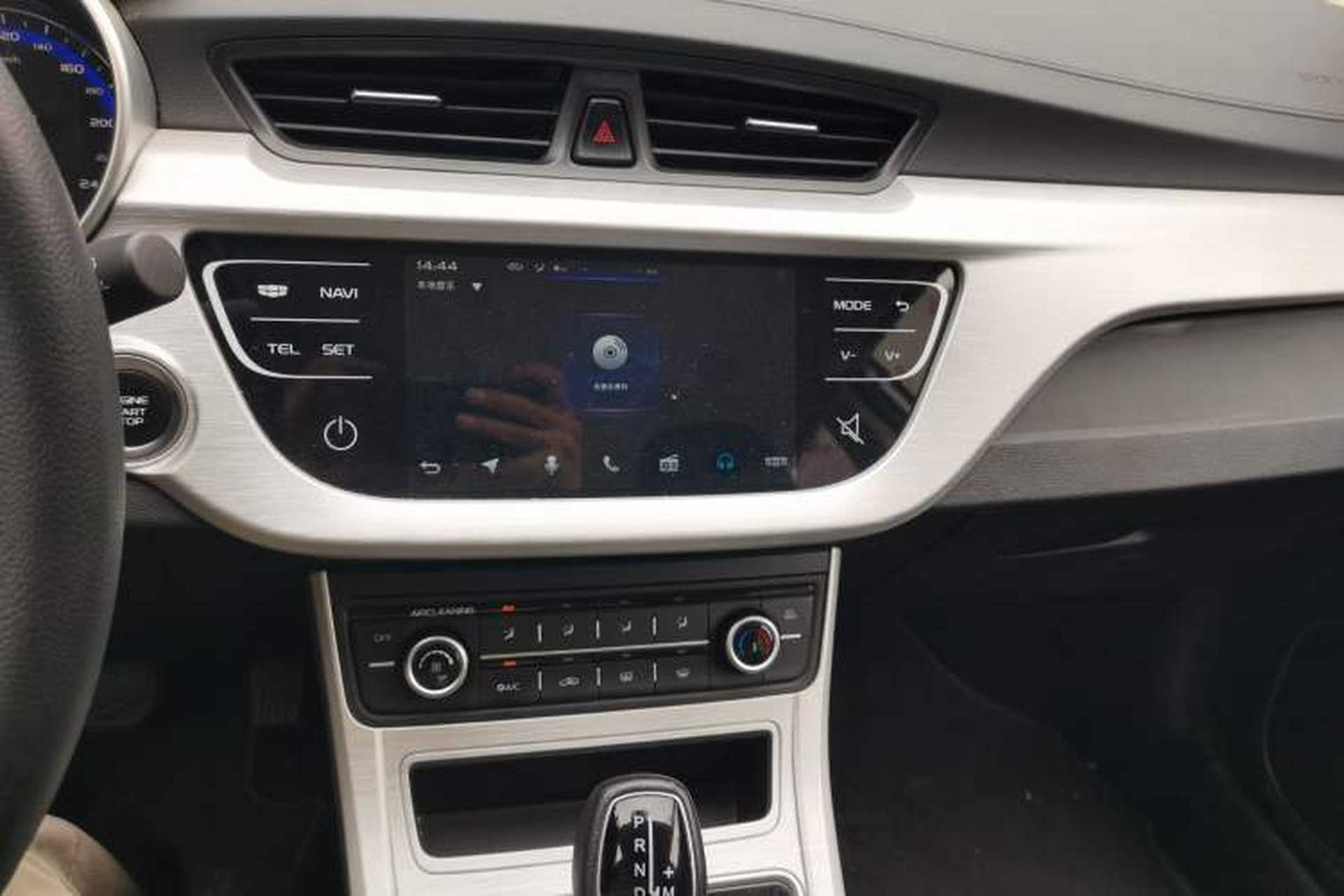 Used Geely Auto Vision 2019 Upgraded Model 1.5L CVT Luxury Version China VI Standard Audio And AC Panel