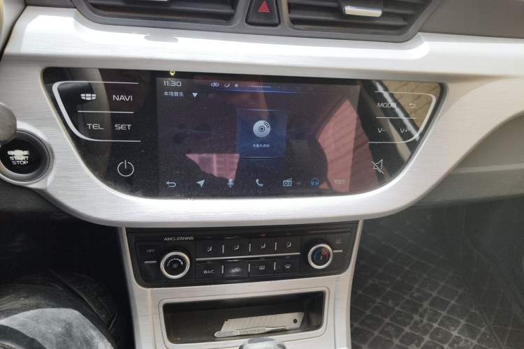 Used Geely Auto Vision 2019 Upgraded Model 1.5L CVT Prestige Version China VI Standard Audio And AC Panel