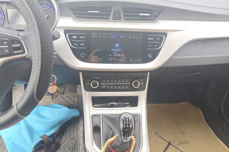 Used Geely Auto Vision 2019 Upgraded Model 1.5L Manual Entry-Level Version China VI Standard Audio And AC Panel