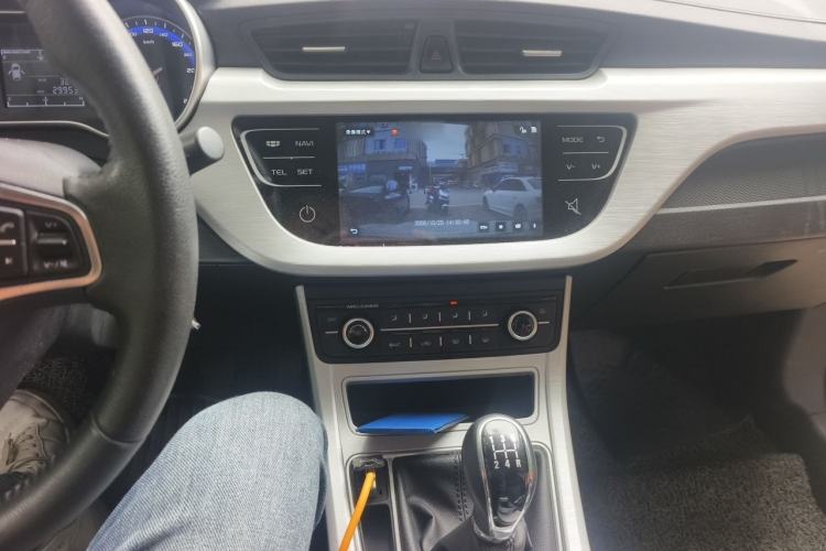 Used Geely Auto Vision 2019 Upgraded Model 1.5L Manual Luxury Version China VI Standard Audio And AC Panel