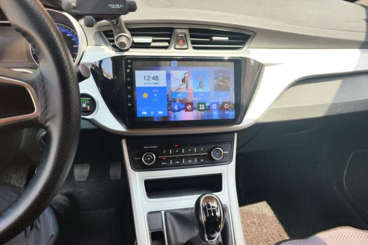 Used Geely Auto Vision 2019 Upgraded Model 1.5L Manual "Million Happiness" Edition China V Standard Audio And AC Panel