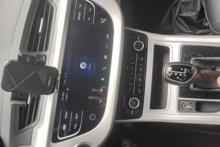 Used Geely Auto Vision 2019 Upgraded Model 1.5L CVT Luxury Version China VI Standard Audio And AC Panel
