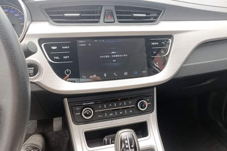 Used Geely Auto Vision 2019 Upgraded Model 1.5L CVT Prestige Version China VI Standard Audio And AC Panel
