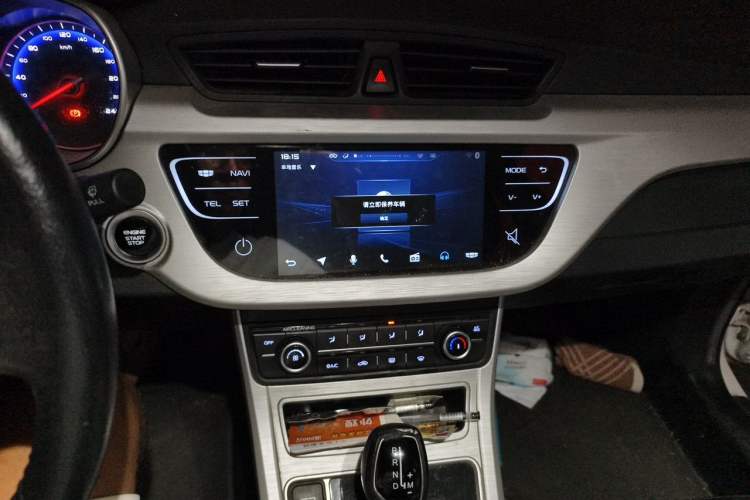 Used Geely Auto Vision 2019 Upgraded Model 1.5L CVT Luxury Version China VI Standard Audio And AC Panel