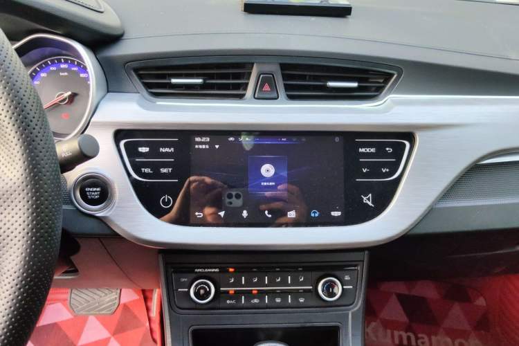 Used Geely Auto Vision 2019 Upgraded Model 1.5L CVT Luxury Version China VI Standard Audio And AC Panel