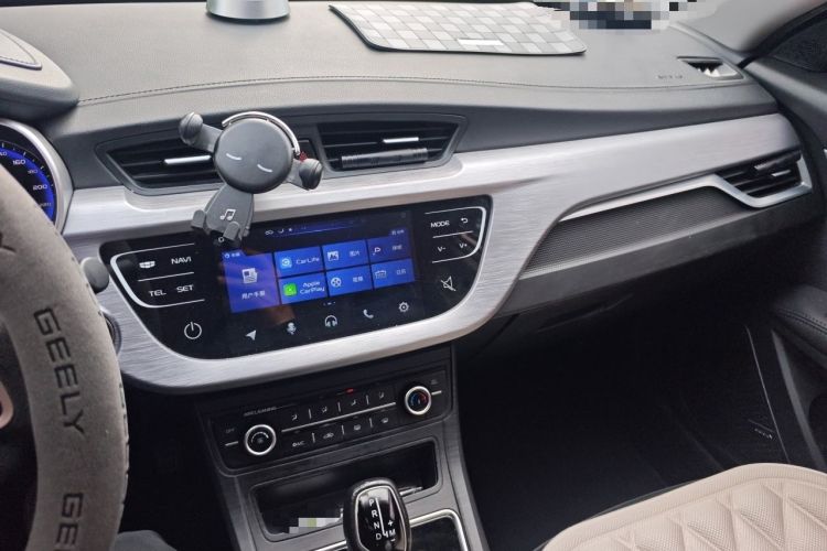 Used Geely Auto Vision 2019 Upgraded Model 1.5L CVT Luxury Version China VI Standard Audio And AC Panel