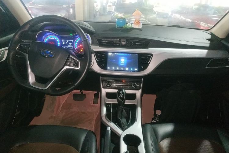 Used Geely Auto Vision 2019 Upgraded Model 1.5L CVT Luxury Version China VI Standard Center Console