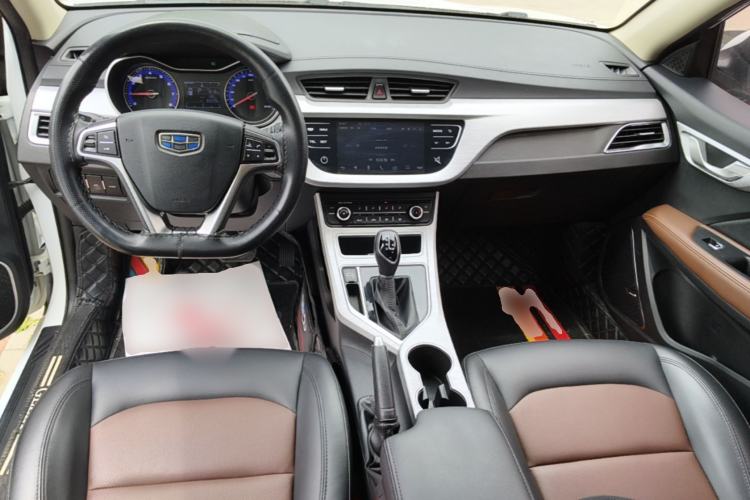 Used Geely Auto Vision 2019 Upgraded Model 1.5L CVT Luxury Version China VI Standard Center Console