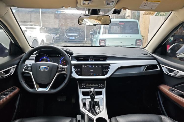 Used Geely Auto Vision 2019 Upgraded Model 1.5L CVT Luxury Version China VI Standard Center Console