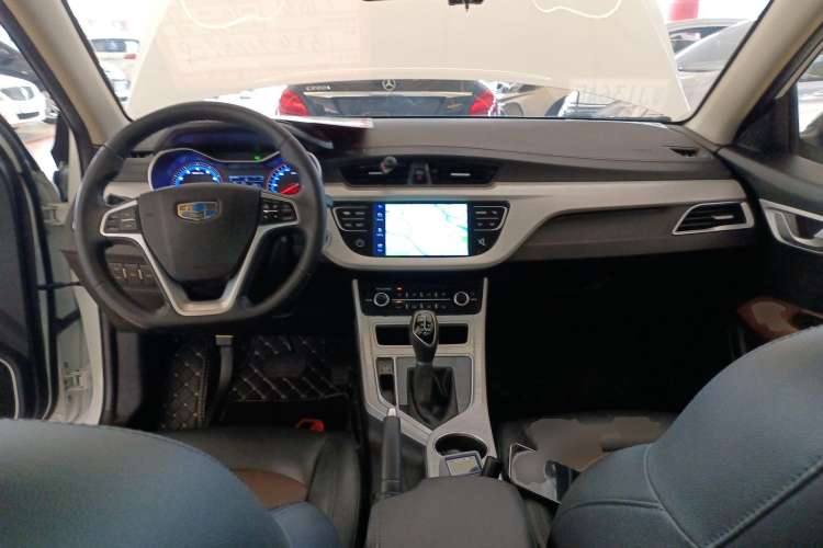 Used Geely Auto Vision 2019 Upgraded Model 1.5L CVT Luxury Version China VI Standard Center Console