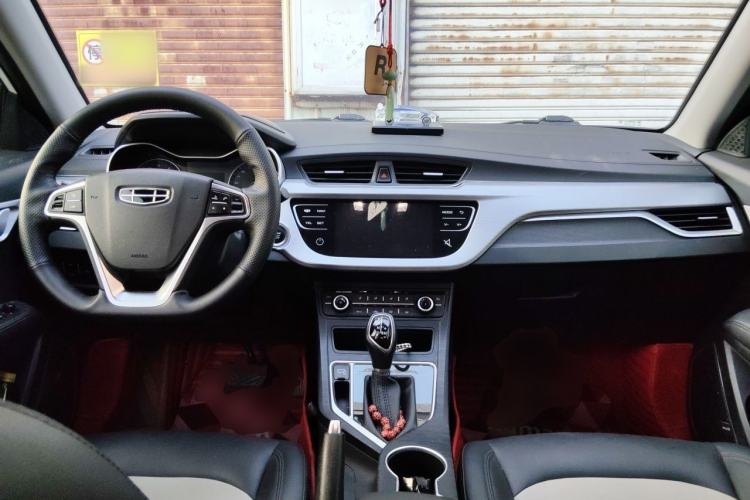 Used Geely Auto Vision 2019 Upgraded Model 1.5L CVT Luxury Version China VI Standard Center Console