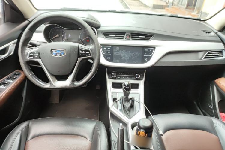 Used Geely Auto Vision 2019 Upgraded Model 1.5L CVT Luxury Version China VI Standard Center Console