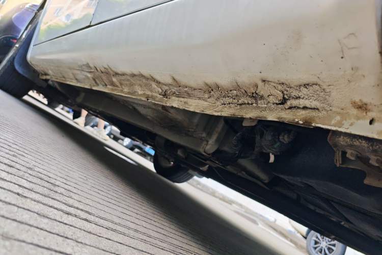 Used Geely Auto Vision 2019 Upgraded Model 1.5L CVT Luxury Version China VI Standard Chassis Rear Left