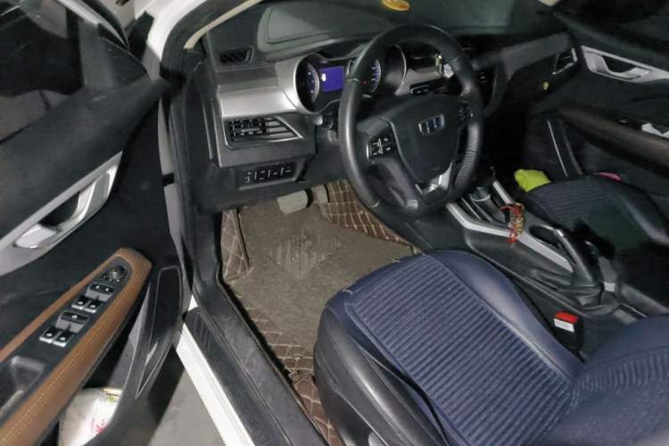 Used Geely Auto Vision 2019 Upgraded Model 1.5L CVT Prestige Version China VI Standard Driver Seat