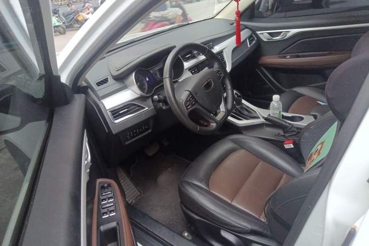 Used Geely Auto Vision 2019 Upgraded Model 1.5L CVT Luxury Version China VI Standard Driver Seat
