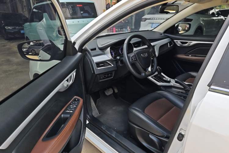 Used Geely Auto Vision 2019 Upgraded Model 1.5L CVT Luxury Version China VI Standard Driver Seat
