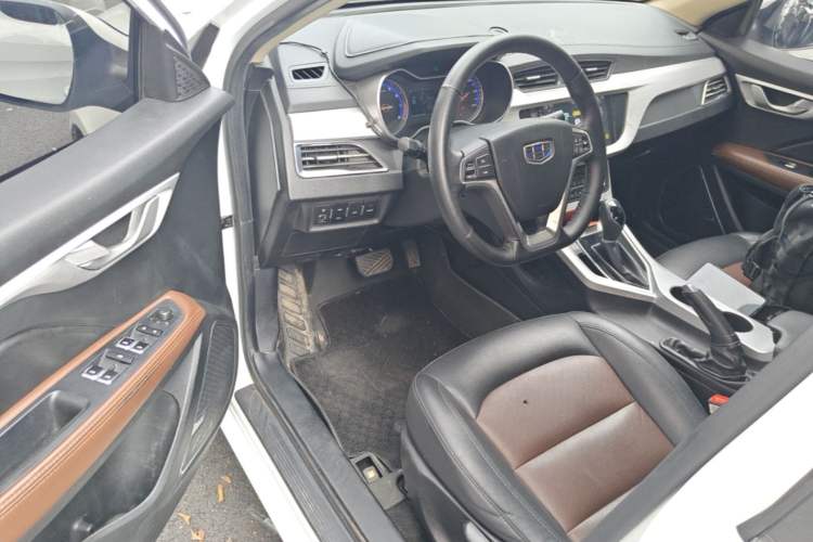 Used Geely Auto Vision 2019 Upgraded Model 1.5L CVT Luxury Version China VI Standard Driver Seat