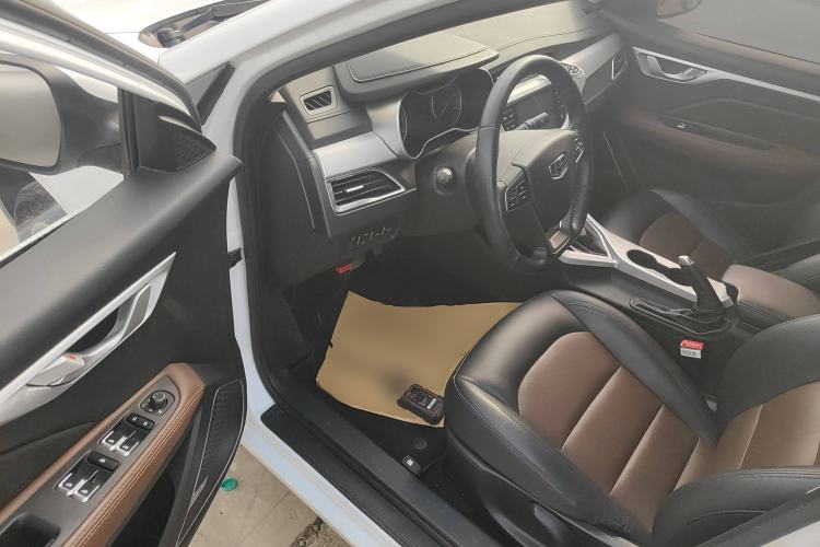 Used Geely Auto Vision 2019 Upgraded Model 1.5L CVT Luxury Version China VI Standard Driver Seat