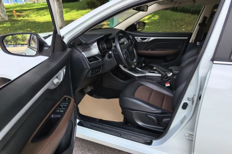 Used Geely Auto Vision 2019 Upgraded Model 1.5L CVT Prestige Version China VI Standard Driver Seat
