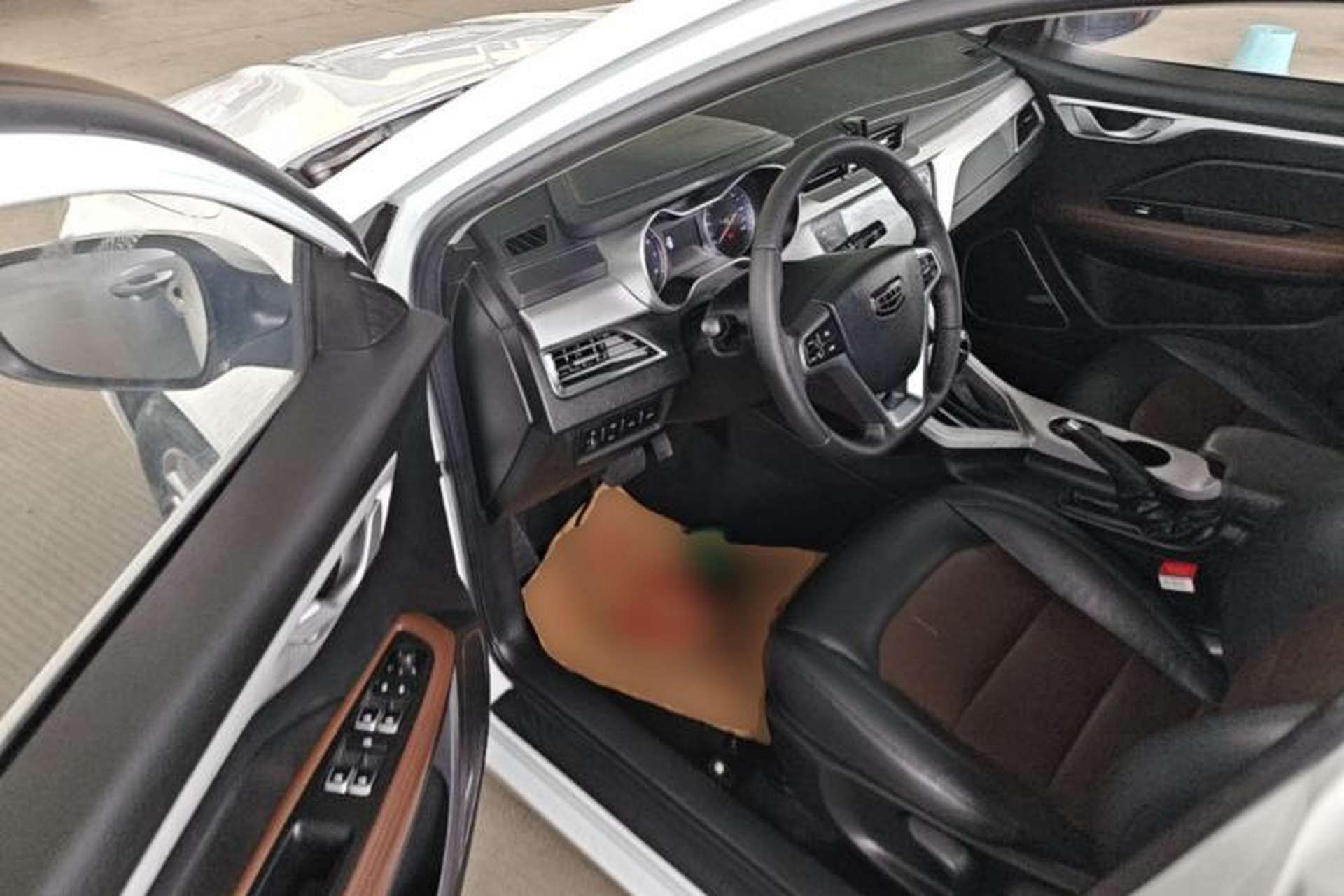Used Geely Auto Vision 2019 Upgraded Model 1.5L CVT Luxury Version China VI Standard Driver Seat