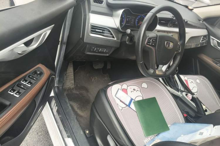 Used Geely Auto Vision 2019 Upgraded Model 1.5L CVT Prestige Version China VI Standard Driver Seat