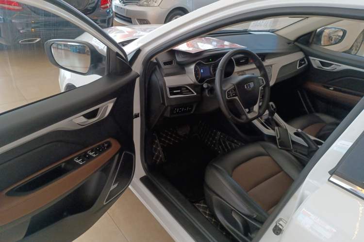 Used Geely Auto Vision 2019 Upgraded Model 1.5L CVT Luxury Version China VI Standard Driver Seat