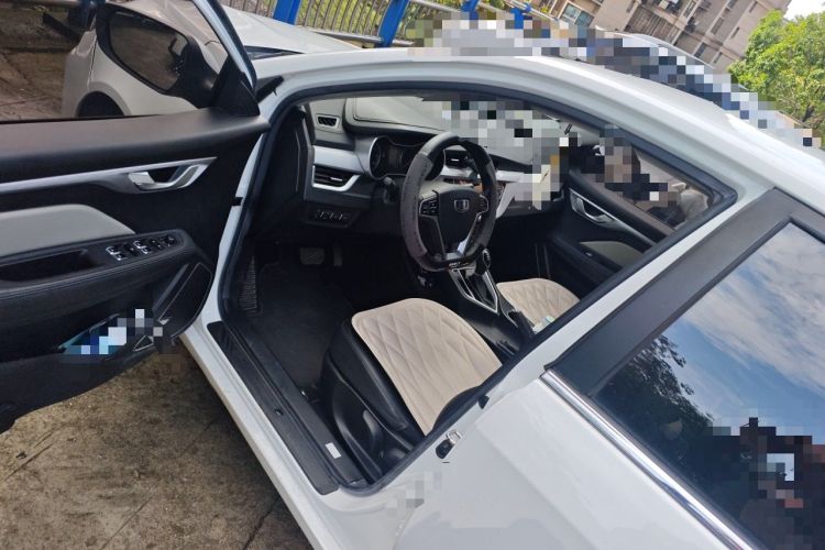 Used Geely Auto Vision 2019 Upgraded Model 1.5L CVT Luxury Version China VI Standard Driver Seat