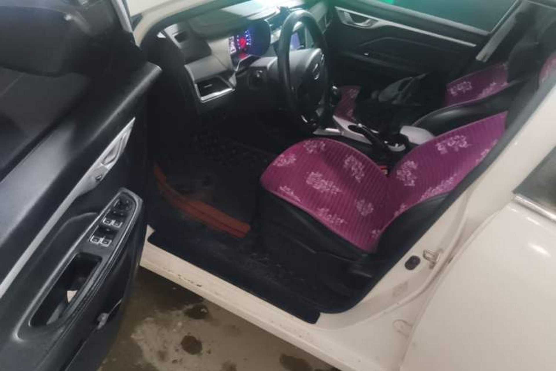 Used Geely Auto Vision 2019 Upgraded Model 1.5L Manual Luxury Version China VI Standard Driver Seat