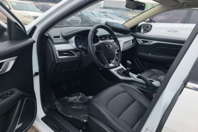 Used Geely Auto Vision 2019 Upgraded Model 1.5L Manual Luxury Version China VI Standard Driver Seat