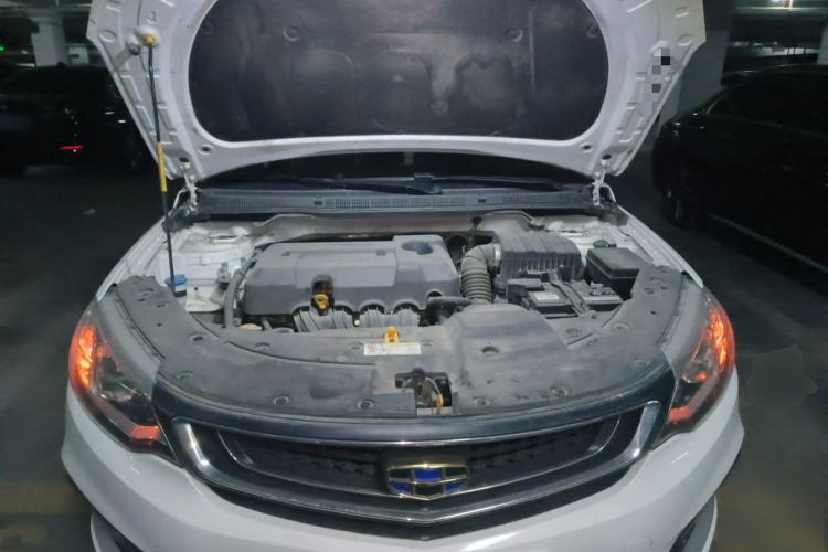 Used Geely Auto Vision 2019 Upgraded Model 1.5L CVT Prestige Version China VI Standard Engine Bay
