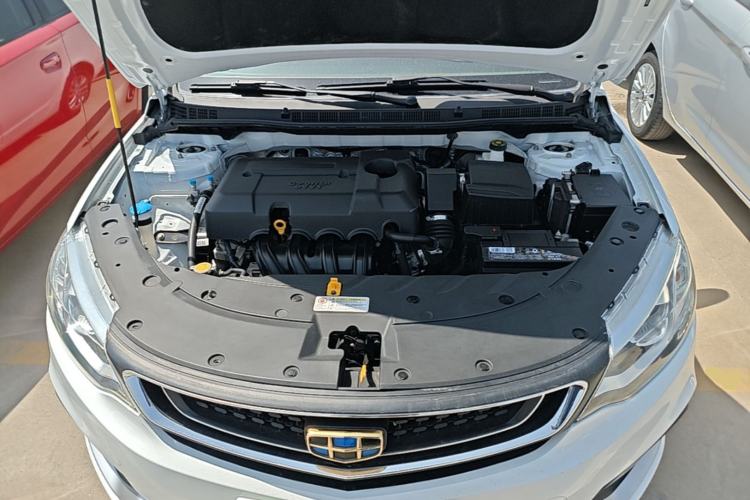 Used Geely Auto Vision 2019 Upgraded Model 1.5L Manual Luxury Version China VI Standard Engine Bay