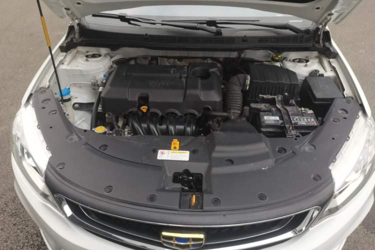 Used Geely Auto Vision 2019 Upgraded Model 1.5L CVT Prestige Version China VI Standard Engine Bay