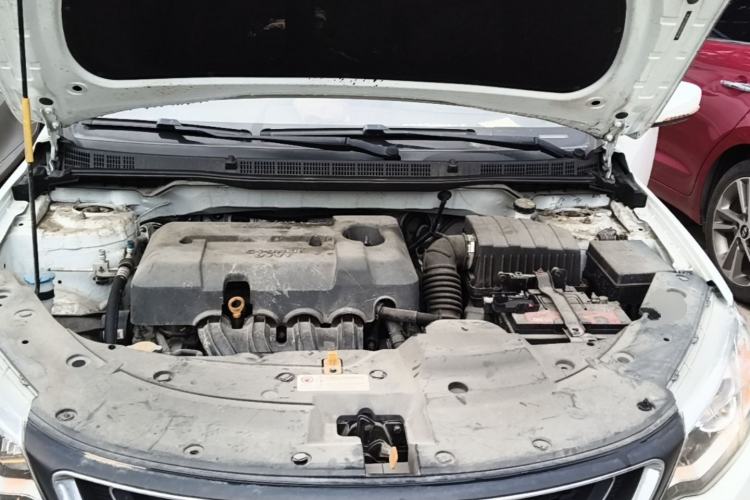 Used Geely Auto Vision 2019 Upgraded Model 1.5L CVT Luxury Version China VI Standard Engine Bay