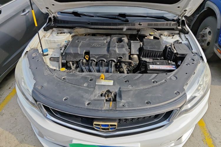 Used Geely Auto Vision 2019 Upgraded Model 1.5L Manual Luxury Version China VI Standard Engine Bay