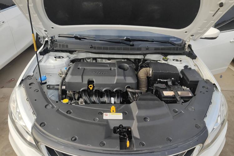 Used Geely Auto Vision 2019 Upgraded Model 1.5L CVT Luxury Version China VI Standard Engine Bay