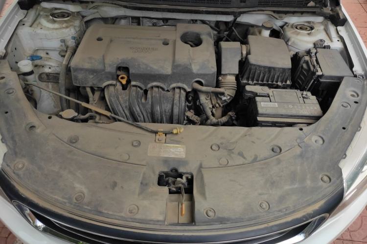 Used Geely Auto Vision 2019 Upgraded Model 1.5L Manual Luxury Version China VI Standard Engine Bay