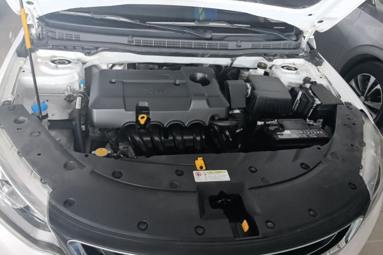 Used Geely Auto Vision 2019 Upgraded Model 1.5L Manual Luxury Version China VI Standard Engine Bay