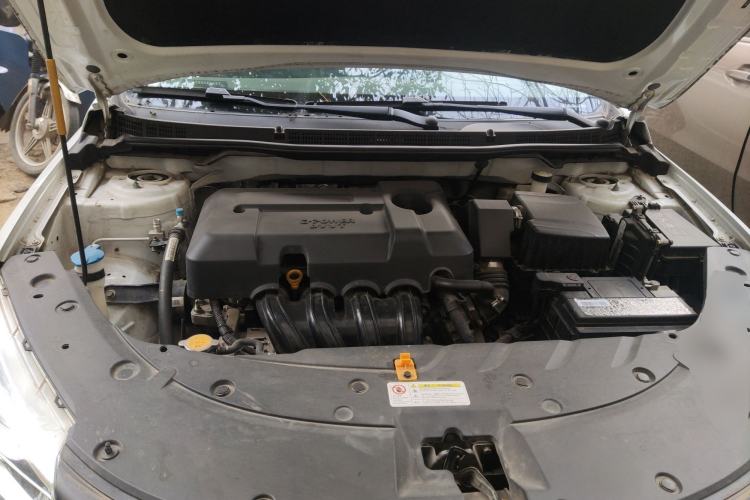 Used Geely Auto Vision 2019 Upgraded Model 1.5L Manual Luxury Version China VI Standard Engine Bay