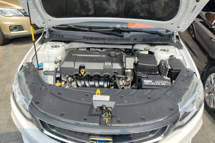 Used Geely Auto Vision 2019 Upgraded Model 1.5L Manual Luxury Version China VI Standard Engine Bay