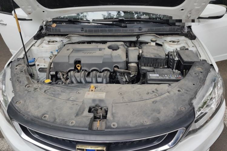Used Geely Auto Vision 2019 Upgraded Model 1.5L Manual Luxury Version China VI Standard Engine Bay
