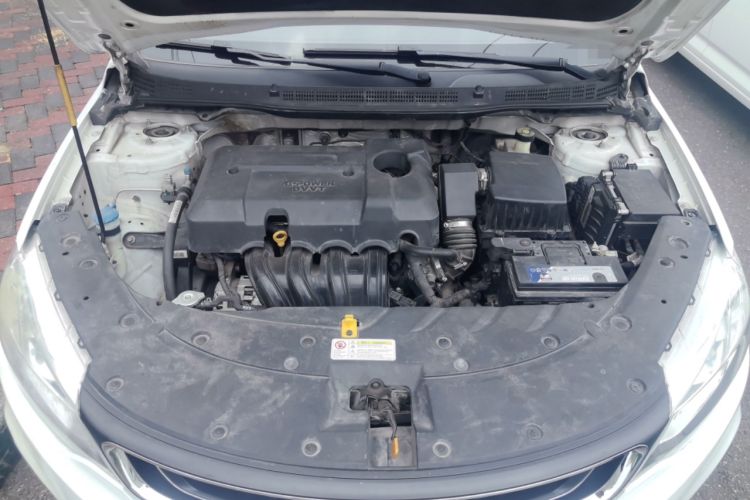 Used Geely Auto Vision 2019 Upgraded Model 1.5L Manual Luxury Version China V Standard Engine Bay