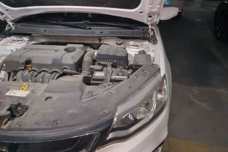 Used Geely Auto Vision 2019 Upgraded Model 1.5L CVT Prestige Version China VI Standard Engine Bay Left