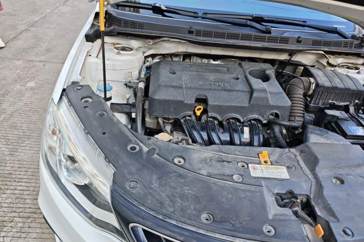 Used Geely Auto Vision 2019 Upgraded Model 1.5L CVT Luxury Version China VI Standard Engine Bay Right
