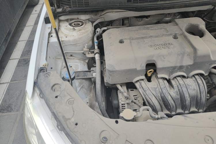 Used Geely Auto Vision 2019 Upgraded Model 1.5L CVT Luxury Version China VI Standard Engine Bay Right