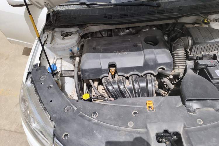 Used Geely Auto Vision 2019 Upgraded Model 1.5L CVT Prestige Version China VI Standard Engine Bay Right