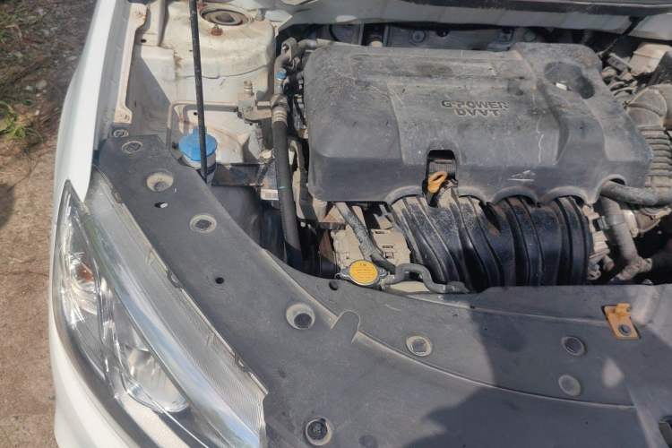 Used Geely Auto Vision 2019 Upgraded Model 1.5L CVT Luxury Version China VI Standard Engine Bay Right