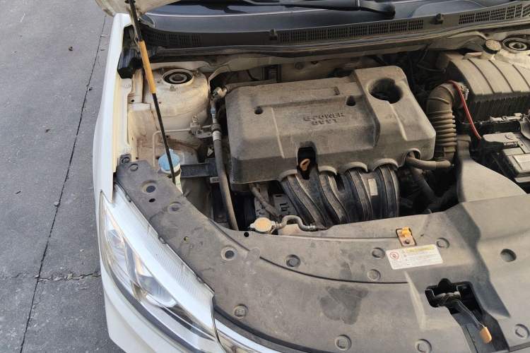 Used Geely Auto Vision 2019 Upgraded Model 1.5L CVT Luxury Version China VI Standard Engine Bay Right